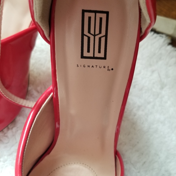 shoedazzle red shoes